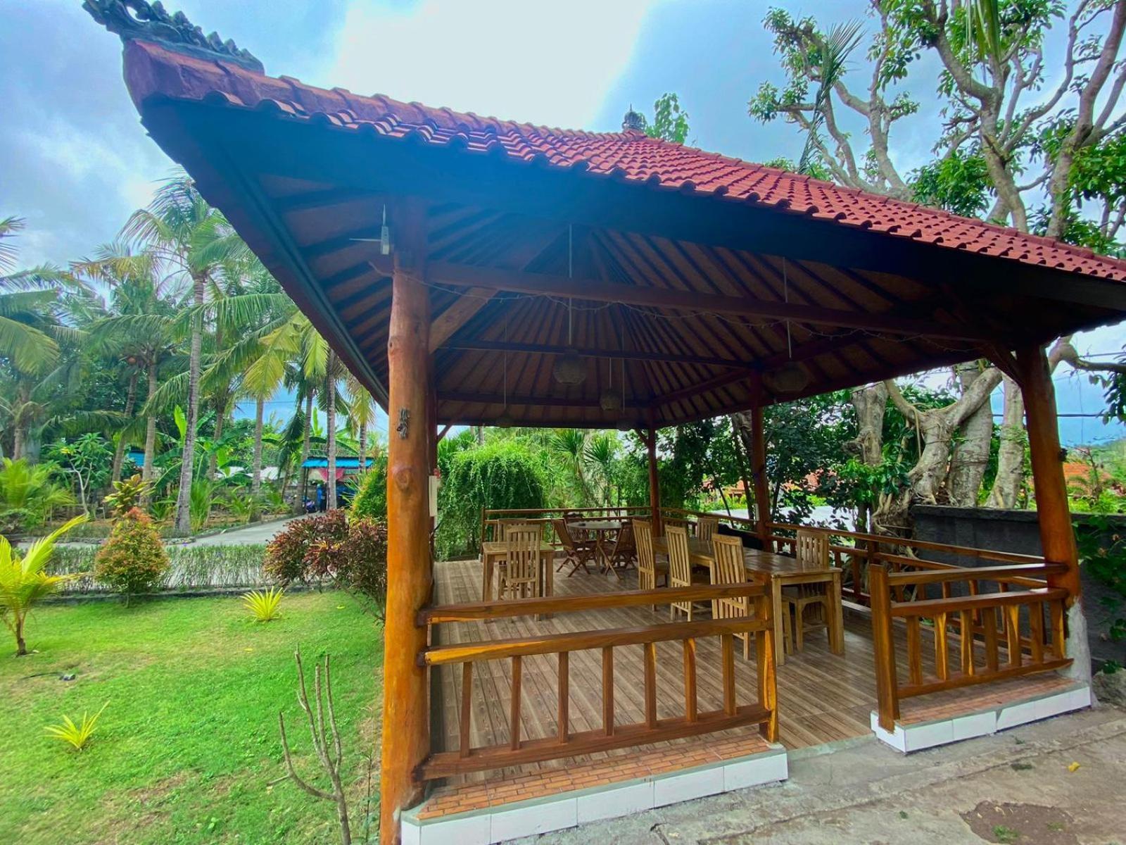 Surya Maha Bungallo Toyapakeh Exterior photo